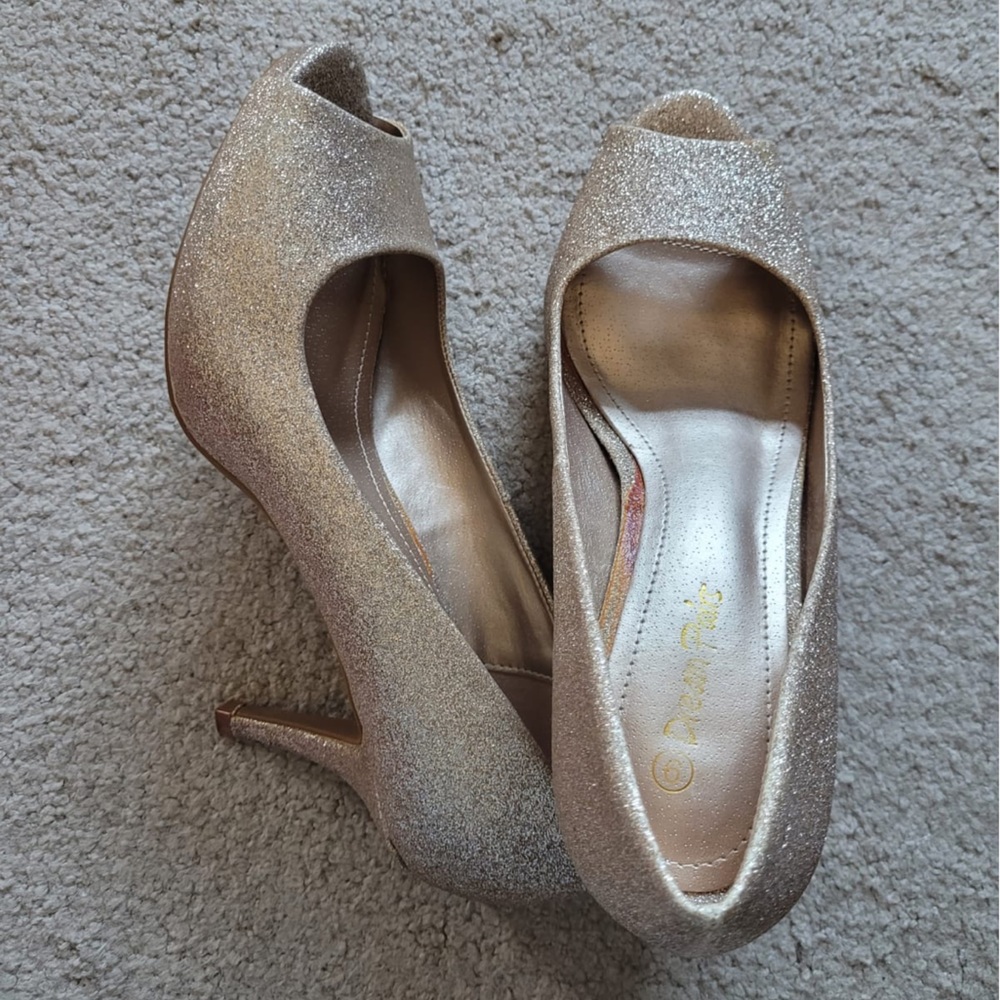 Dream Pairs gold heels